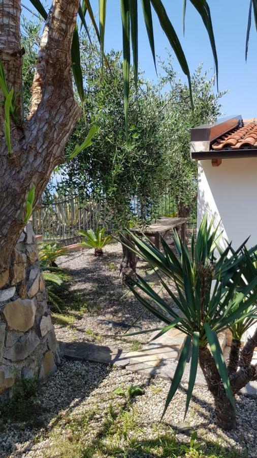 Piccola Casa Con Giardino Vila Sanremo Exterior foto